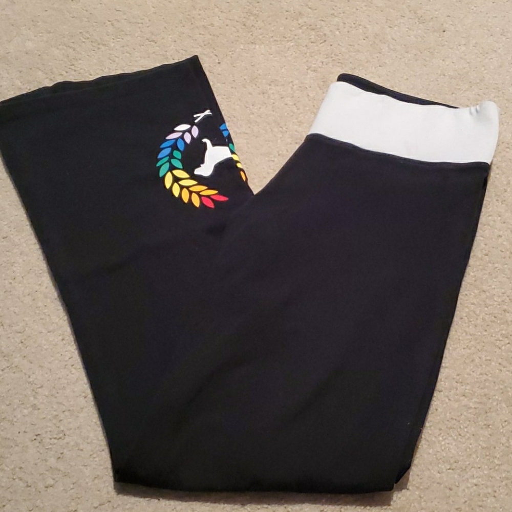 Size large Victoria's Secret Pink yoga pant